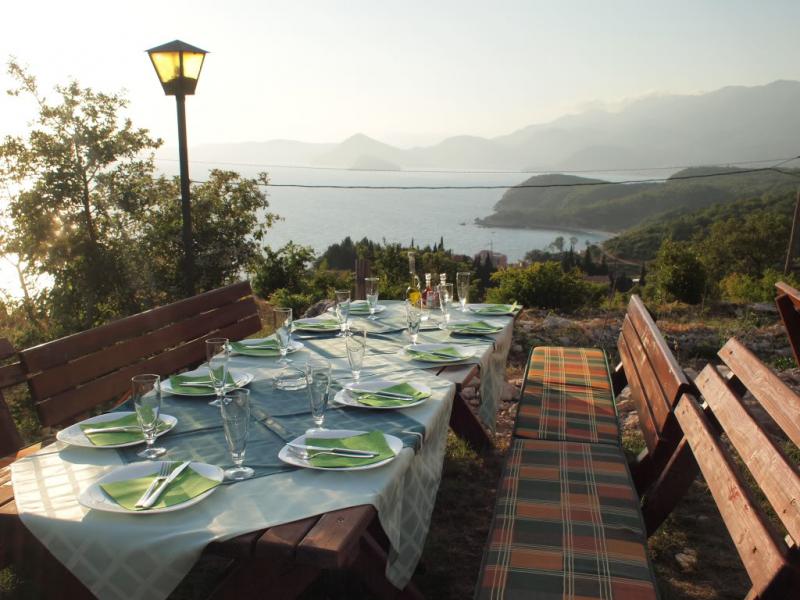 Jardino Restaurant in Montenegro